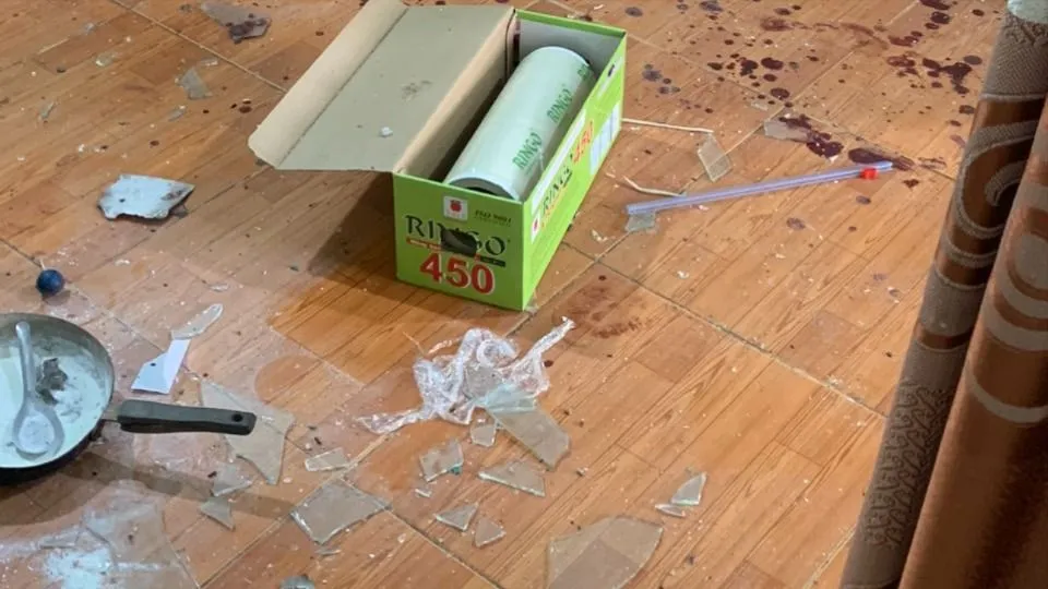 2 học sinh nguy kịch vì trộn hoá chất để tự chế tạo pháo