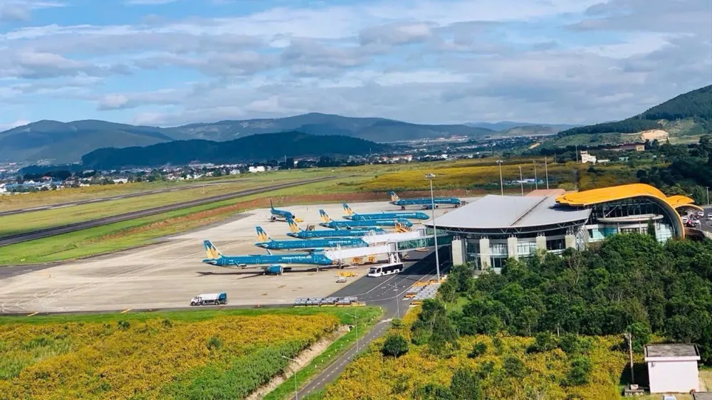 Không đóng cửa sân bay Liên Khương để sửa chữa