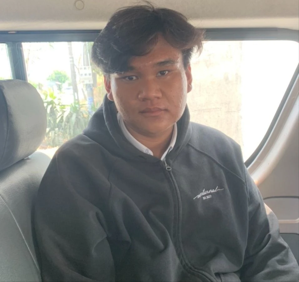 Cầm dao uy hiếp nhân viên rồi cướp tiền của cây xăng