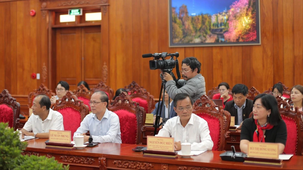 Các đại biểu tham dự hội nghị. Ảnh: VÕ TÙNG LAM-DONG-666.jpg