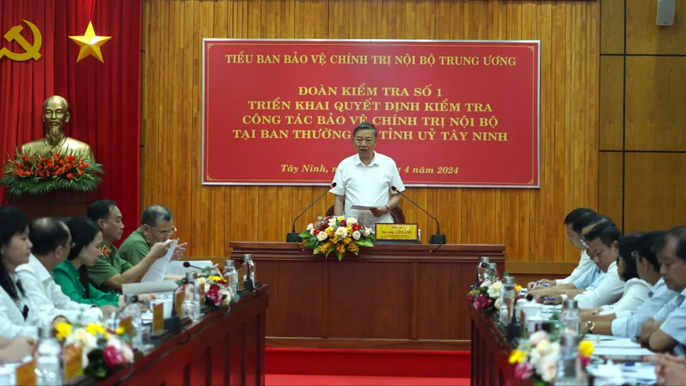 Bộ trưởng Bộ Công an Tô Lâm làm Trưởng đoàn kiểm tra bảo vệ chính trị nội bộ số 1. Ảnh: P.T Kiểm tra công tác bảo vệ chính trị nội tại BTV Tỉnh uỷ Tây Ninh