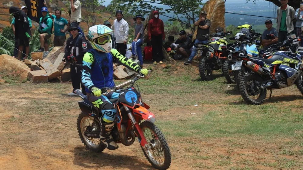 Một tay đua tranh tài dua-xe-11 lớn.jpeg