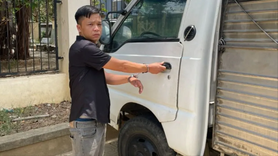 Ngô Phi Lân trộm chiếc xe tải rồi lái về hướng Đồng Nai. Ảnh: VT Trộm xe tải, đang lái đi trốn thì bị bắt
