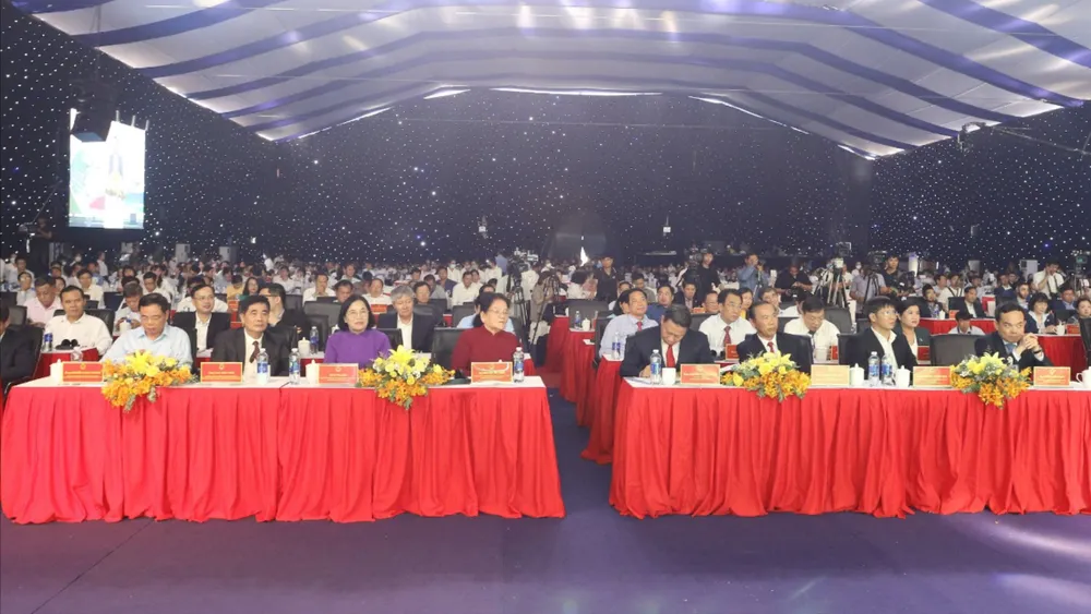 Nhiều lãnh đạo dự lễ công bố vùng an toàn dịch bệnh ở tỉnh Tây Ninh. tay-ninh-3.jpg