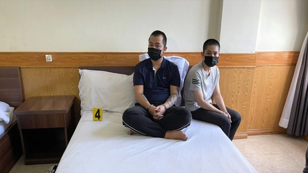 Hai trong tám bị can dùng thuốc hướng thần để lừa tiền người mua đất cong-an-tinh-lam-dong-1.jpg