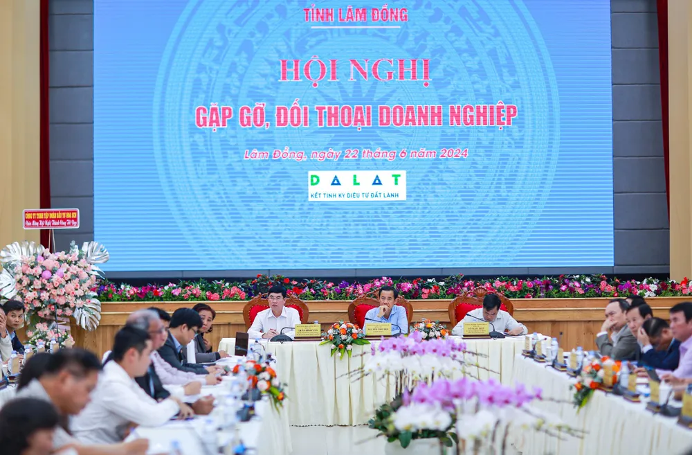 Quyền Bí thư Tỉnh uỷ chủ trì buổi đối thoại với doanh nghiệp tỉnh Lâm Đồng