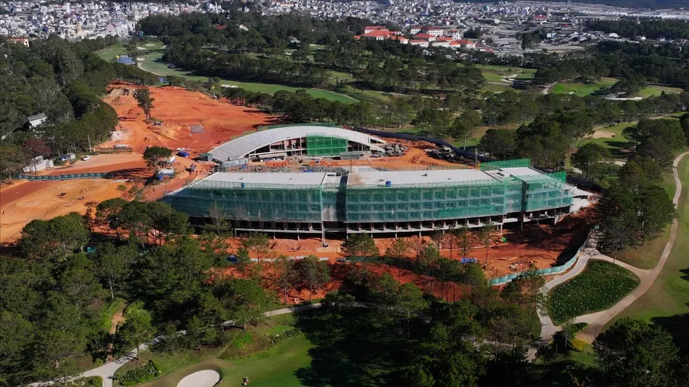 Đà Lạt: Cưỡng chế tháo dỡ công trình vi phạm trong Đồi Cù