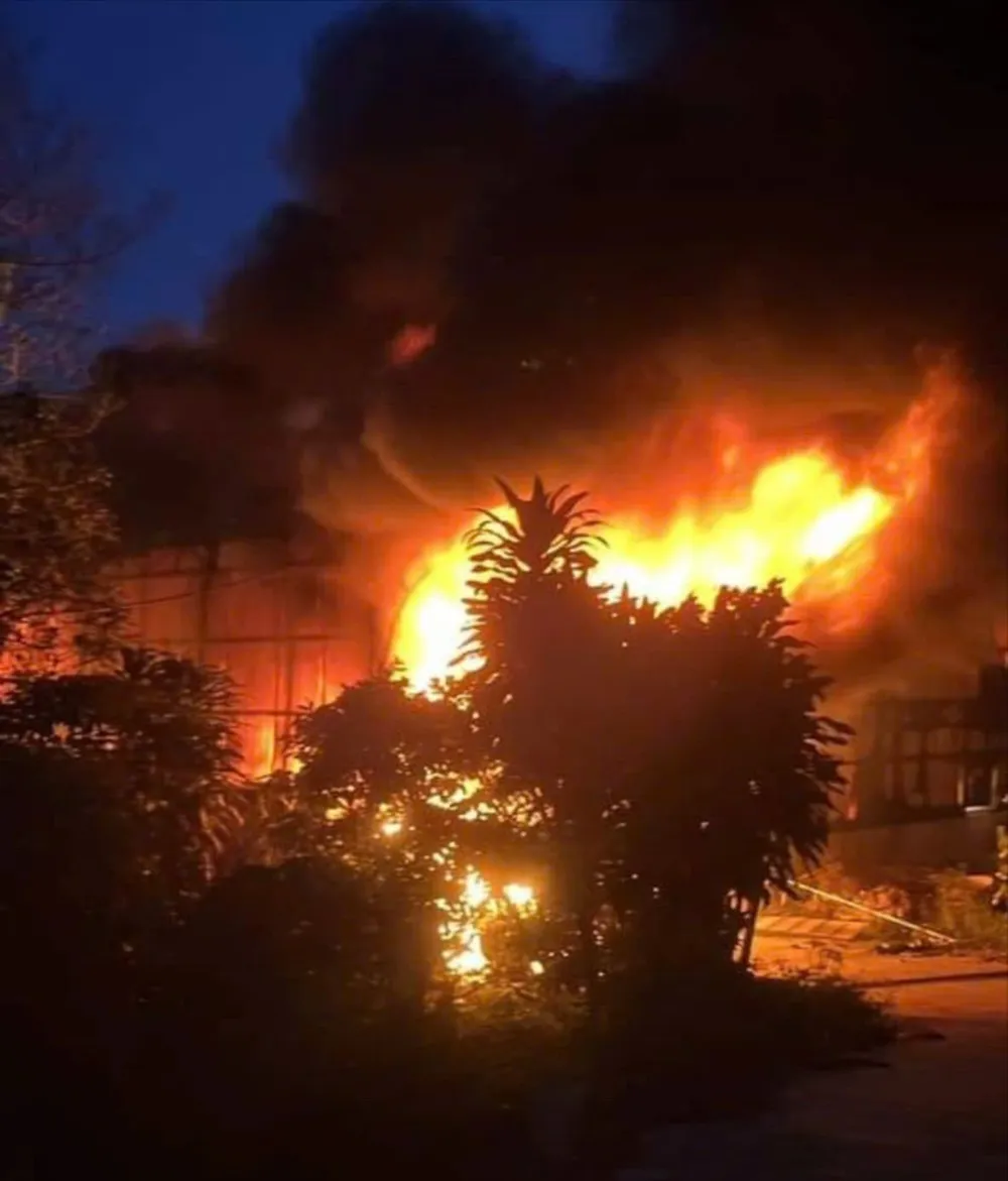 Dập tắt đám cháy ở thị trấn Di Linh