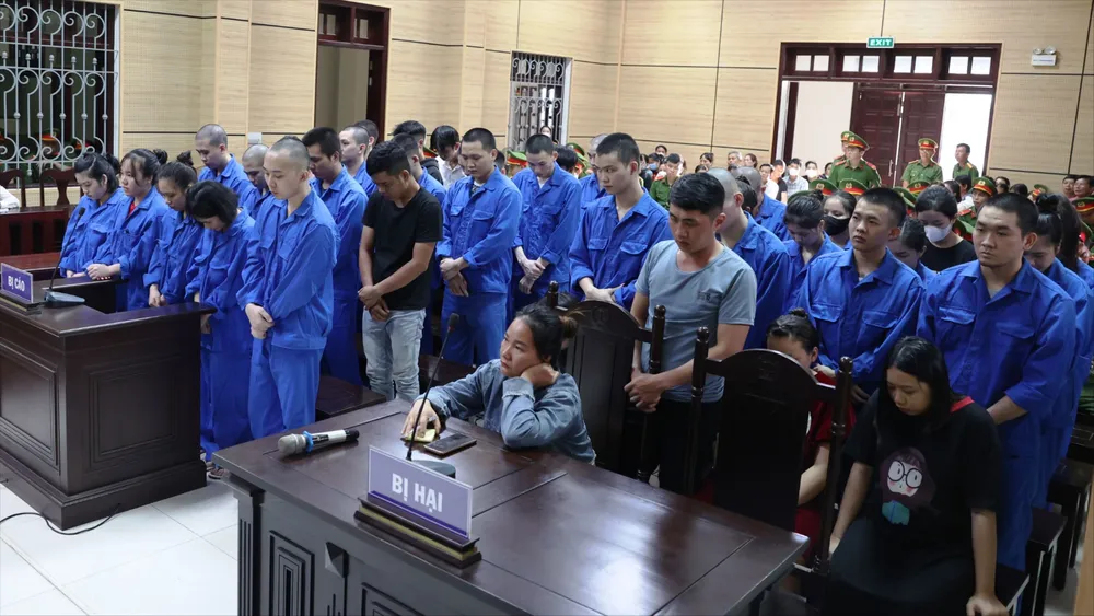 Sử dụng không gian mạng để lừa đảo chiếm đoạt tổng số tiền hơn 5,2 tỷ đồng của 19 bị hại