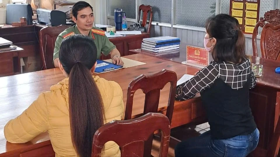 Phạt tiền người tung clip diễn viên Nam Thư đi ăn trưa