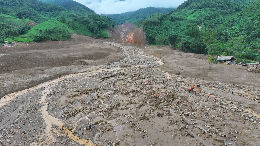 Thôn Làng Nủ đau thương đang dần được tái sinh. Ảnh: THANH TÚ Tái sinh thôn Làng Nủ