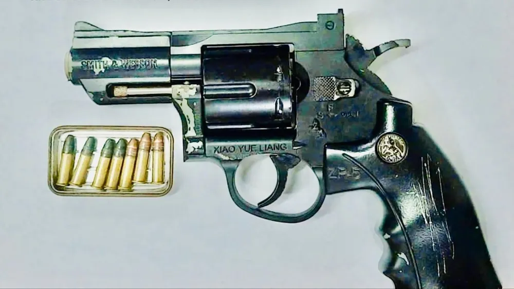 Thanh niên 18 tuổi mua khẩu súng Rulo về phòng thân