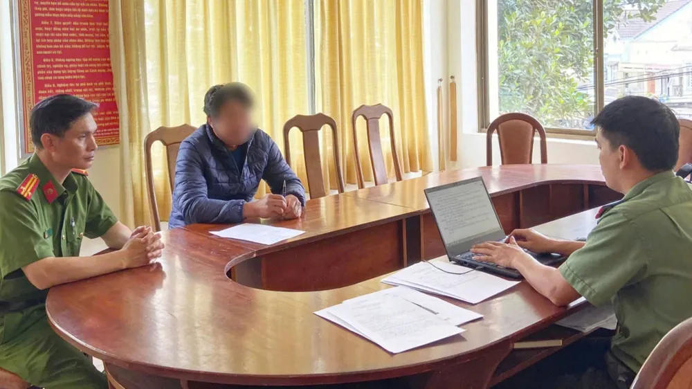 Công an tiếp tục làm việc với những trường hợp đăng thông tin sai sự thật. Bị công an tỉnh Lâm Đồng mời làm việc vì đăng thông tin 'dịch vụ cưỡi ngựa ngắm hồ Xuân Hương…'