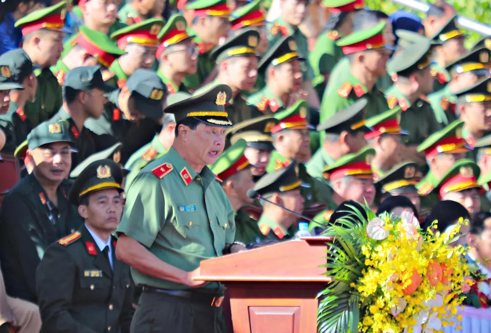 Khai mạc Đại hội Khoẻ 'Vì ANTQ' và Hội thi Điều lệnh, quân sự, võ thuật CAND