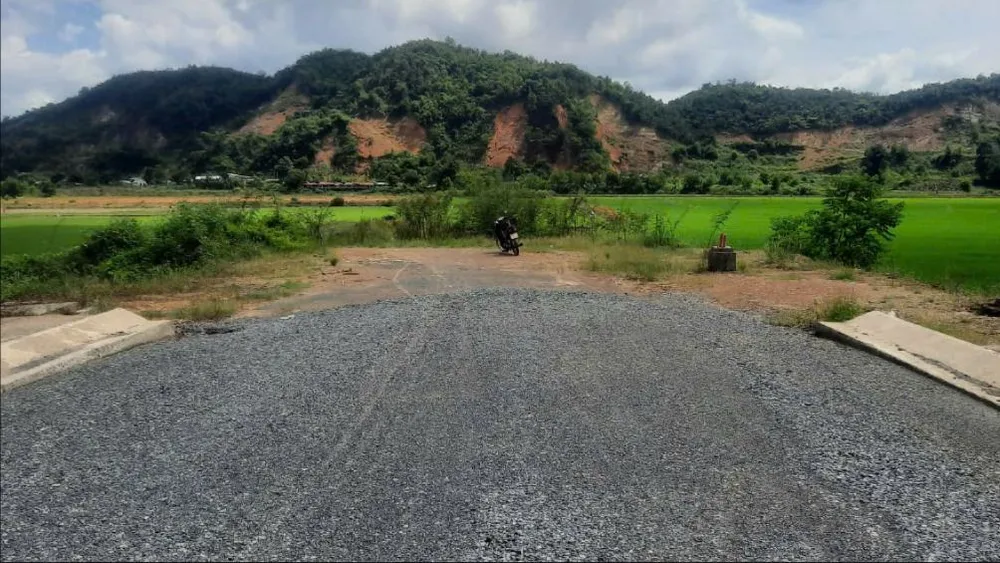 Tỉnh Lâm Đồng cương quyết thanh lý hợp đồng thi công đối với công ty không đảm bảo tiến độ. Ảnh: HIẾU NGHĨA Tỉnh Lâm Đồng cương quyết thanh lý hợp đồng