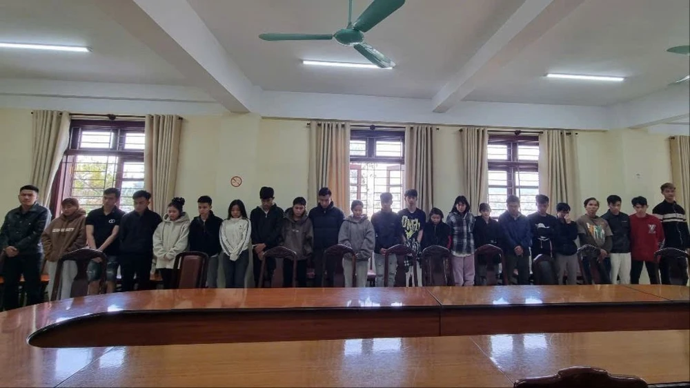22 người bị công an khởi tố vì tham gia rửa tiền ở TP Đà Lạt. Khởi tố 22 người tội rửa tiền ở TP Đà Lạt
