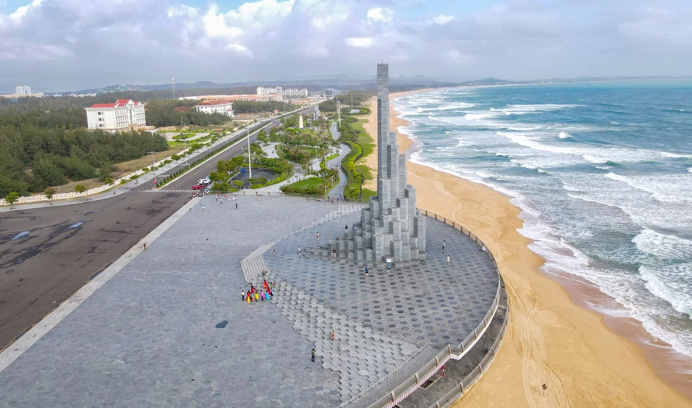 Hàng loạt 'đại bàng' đổ bộ về Phú Yên làm dự án siêu khủng