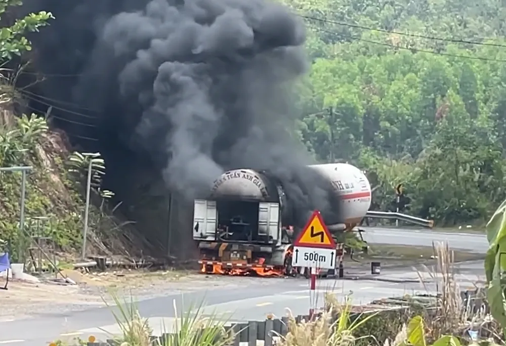 đèo Khánh Lê.png