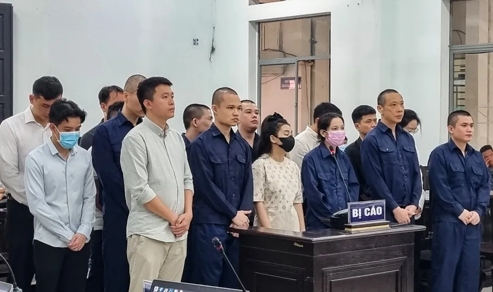 Các bị cáo tại tòa. Ảnh: XUÂN HOÁT 4.jpg