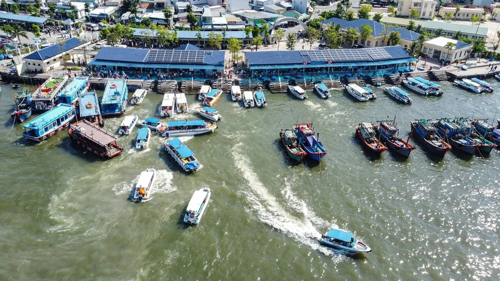 bến thủy nội địa.webp