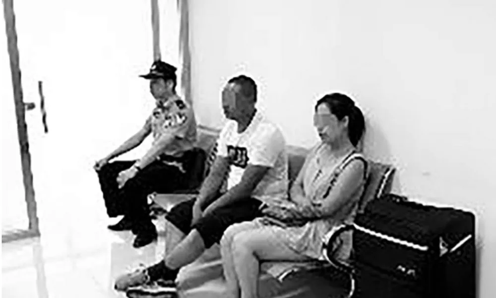 'Ít ra thì con tôi có thể sống sót khi ở trong bệnh viện' ảnh 1 bỏ con trong bệnh viện 3 năm