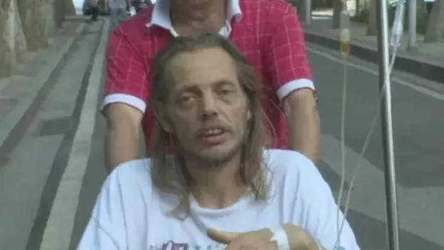 chờ bạn gái 10 ngày