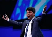 Người sáng lập Huawei: 'Mỹ đánh giá thấp Huawei' ảnh 3 Doanh thu Huawei vượt 100 tỉ USD bất chấp Mỹ tấn công