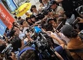Hong Kong: ‘Hãy cho bà Carrie Lam một cơ hội’ ảnh 2 Ngừng dự luật dẫn độ, Hong Kong vẫn biểu tình quy mô khủng