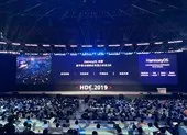 Huawei họp báo, ra mắt hệ điều hành OS thay Android của Google