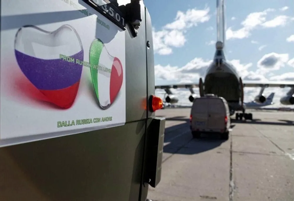 Nga: Giúp Ý chống COVID-19 không phải để được EU dỡ trừng phạt ảnh 2 Nga: Giúp Ý chống COVID-19 không phải để được EU dỡ trừng phạt ảnh 2