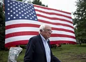 Vì sao ứng viên Bernie Sanders từ bỏ cuộc đua tổng thống?