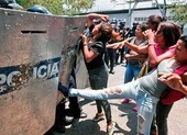Venezuela: Bạo loạn ở nhà tù, 29 tù nhân thiệt mạng
