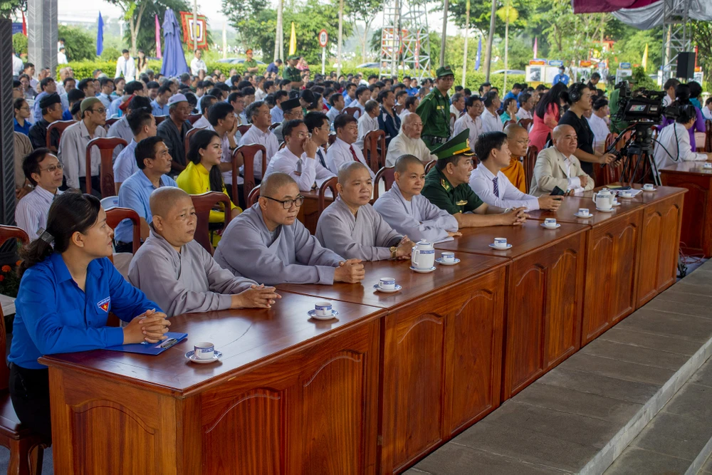 le_gio_duc_thanh_hau_nguyen_huu_canh