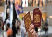 Trung Quốc dọa ngừng công nhận hộ chiếu Anh cấp cho Hong Kong