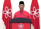 Thủ tướng Muhyiddin lập liên minh đấu với đảng ông Mahathir