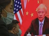 Hong Kong đối mặt nguy cơ 'chảy máu chất xám' tiềm ẩn ảnh 3 Đại sứ Bắc Kinh tại Mỹ nói về 'sự xói mòn dân chủ' ở Hong Kong