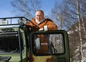 Sputnik: Dân Mỹ gửi thư xin lỗi ông Putin vì lời của ông Biden ảnh 4 Nga đưa video ông Putin chạy xe địa hình, sau vụ ông Biden ngã