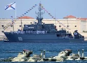 Nga nói sẽ không cùng TQ lập khối quân sự so kè với NATO ảnh 2 NATO tập trận, Nga triển khai tất cả tàu ngầm ở Biển Đen