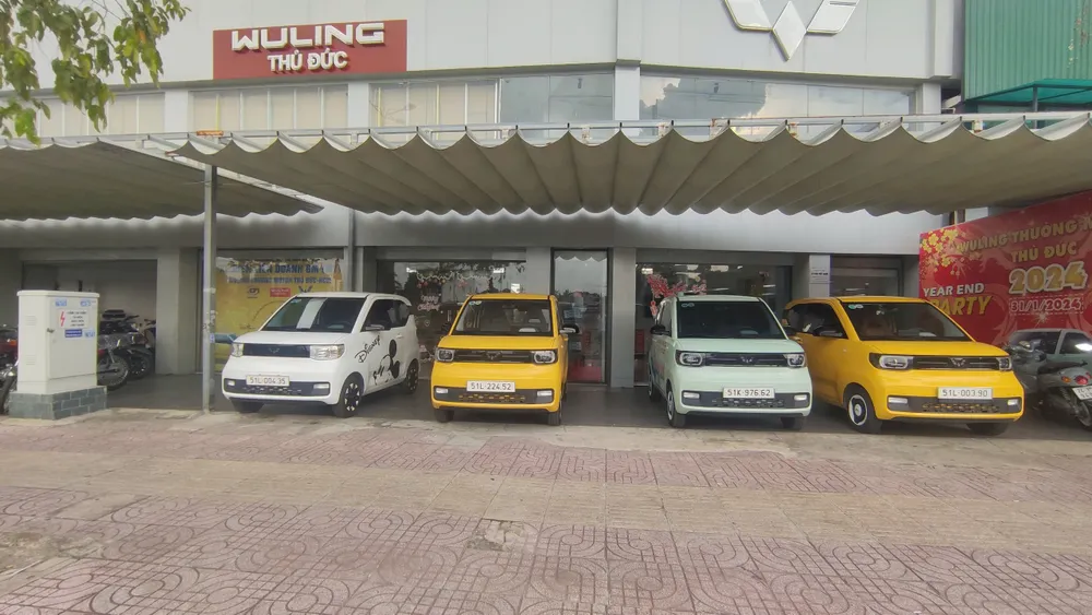 Dòng xe nội thành Wuling Mini EV liên tục giảm giá, người mua xe trước đó đối diện với khoản lỗ không nhỏ so với mức đầu tư toàn bộ xe. Ảnh: HN xe-dien-trung-quoc.jpg