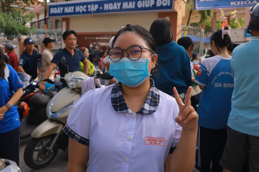 Hải Yến (học sinh trường THCS Trường Thọ) cho biết rất tự tin với môn chuyên Văn năm nay. Ảnh: VÕ THƠ Hải Yến (học sinh trường THCS Trường Thọ) cho biết rất tự tin với môn chuyên Văn năm nay. Ảnh: VÕ THƠ