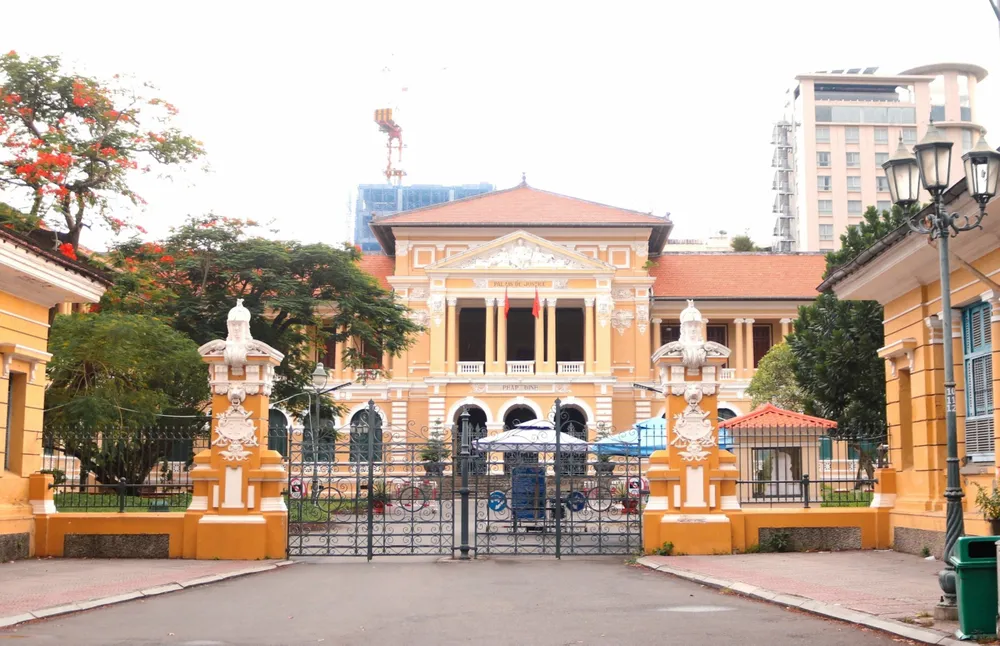 Tòa án TP.HCM có lối kiến trúc hết sức độc đáo của Sài Gòn xưa