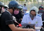 Đội mưa kiểm tra thân nhiệt tại cửa ngõ vào nội ô Cần Thơ ảnh 8 Cần Thơ lập 8 điểm kiểm soát xe vào nội ô