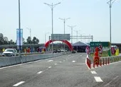Khánh thành tuyến Lộ Tẻ - Rạch Sỏi, rút ngắn đường về TP.HCM ảnh 3 Cận cảnh tuyến đường hơn 6.300 tỉ trước giờ khánh thành