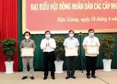 Hậu Giang điều động, bổ nhiệm hàng loạt cán bộ ảnh 2 Hậu Giang trao thưởng các cá nhân, tập thể làm tốt công tác bầu cử