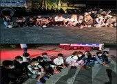 Phá sòng bạc do 1 phụ nữ tổ chức ảnh 2 Kiên Giang bắt nhóm thanh niên tổ chức đua xe giữa đêm khuya