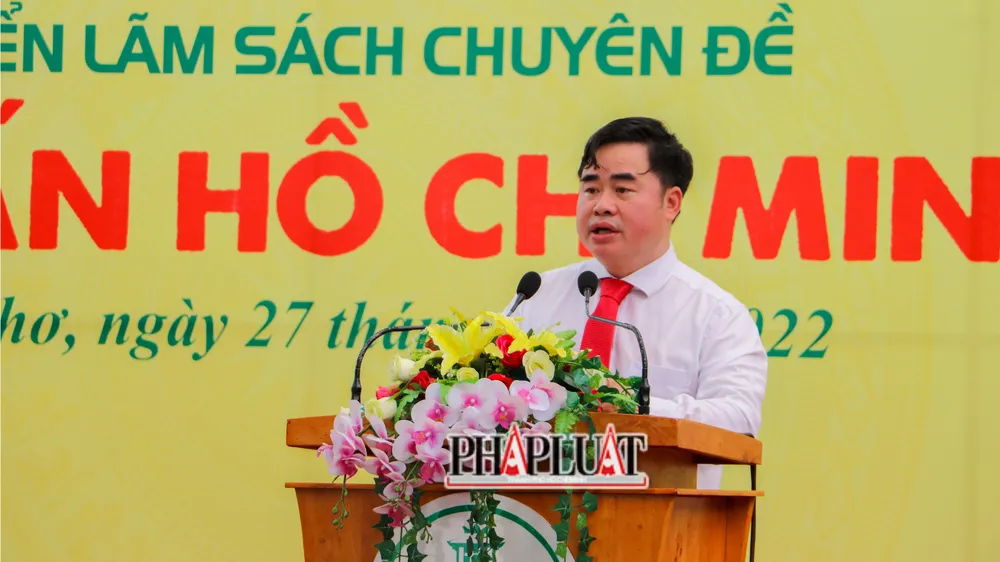 PGS.TS Phạm Minh Tuấn, Giám đốc, Tổng Biên tập NXB Chính trị quốc gia Sự thật phát biểu tại Lễ khai mạc Triển lãm sách. Ảnh: CHÂU ANH