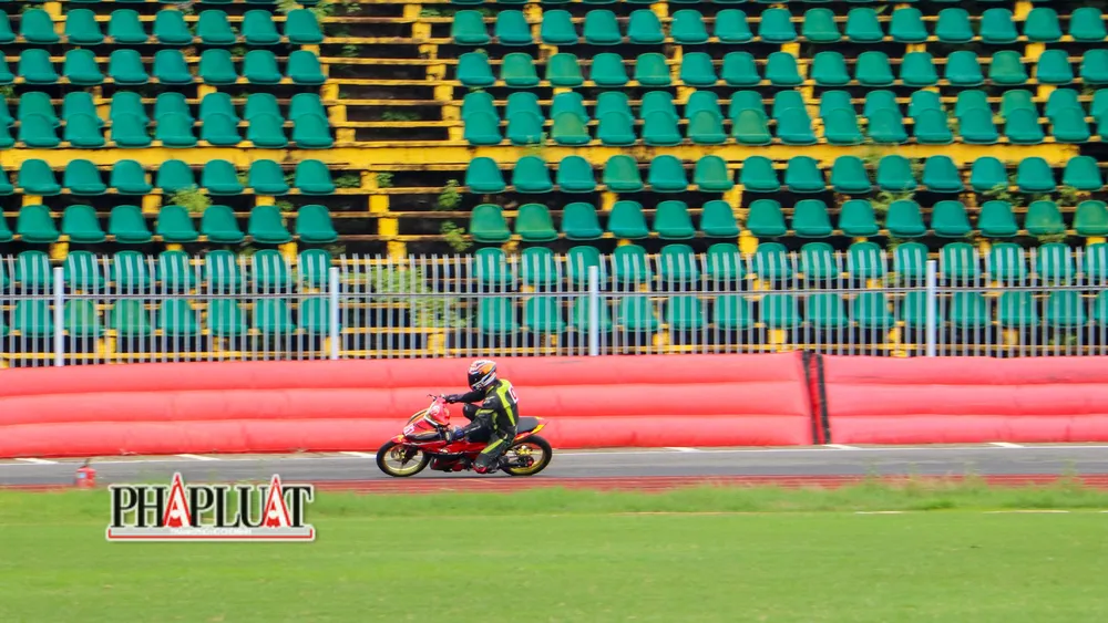 Với tinh thần thi đấu cống hiến, các tay đua đã tạo ra những cuộc bứt phá, tranh chấp đầy ngoạn mục, đầy kỹ thuật với tốc độ cao, tạo nên không khí sôi nổi, hấp dẫn phục vụ các khán giả có mặt trên sân vận động Cần Thơ.