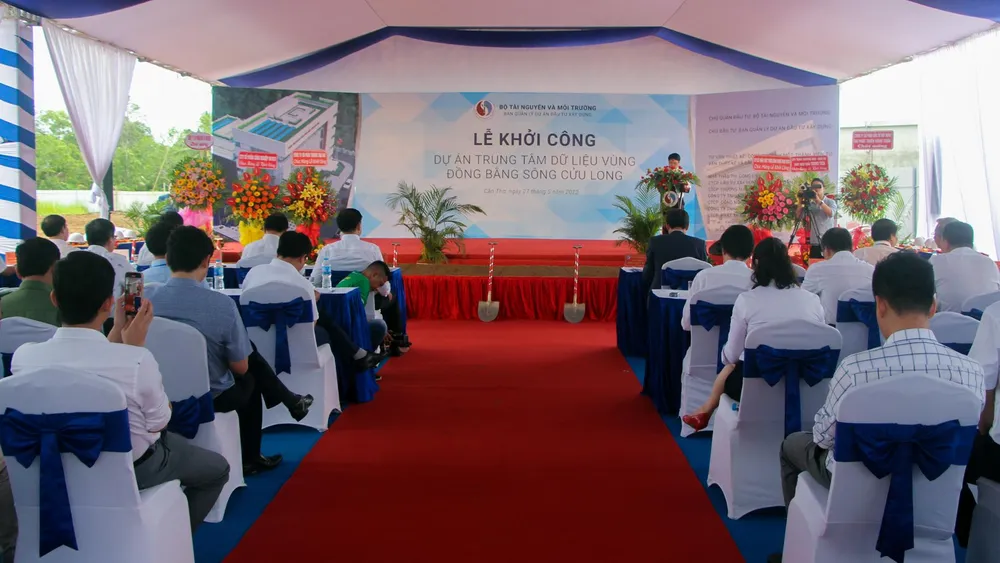 Quang cảnh buổi lễ khởi công dự án Trung tâm dữ liệu vùng ĐBSCL. Ảnh: LÊ HÙNG