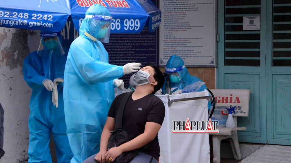 Thanh tra TP Cần Thơ vẫn chưa thể công bố Kết luận việc mua sắm và sử dụng các trang thiết bị, vật tư, phương tiện phòng chống dịch bệnh COVID-19 trên địa bàn TP do còn lệch số liệu. Ảnh: CHÂU ANH