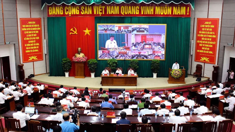 Quang cảnh Hội nghị Ban Chấp hành Đảng bộ tỉnh Hậu Giang lần thứ 9. Ảnh: TS